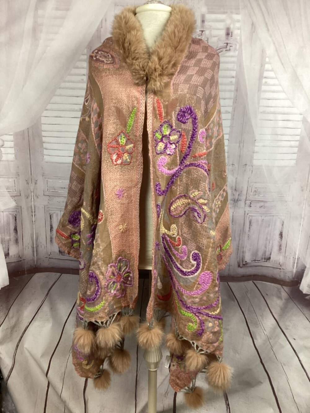 Embroidered Paisley Shawl Wrap with Fox Fur Trim and Tassels - Picture 13 of 13